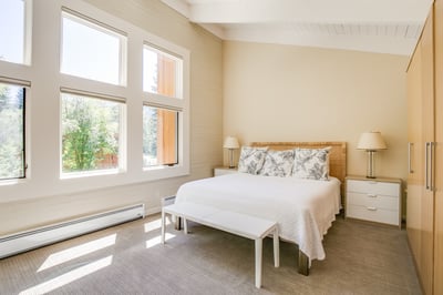 Luxury Villa Photo #18