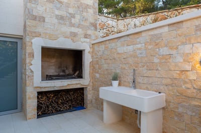 Luxury Villa Photo #26