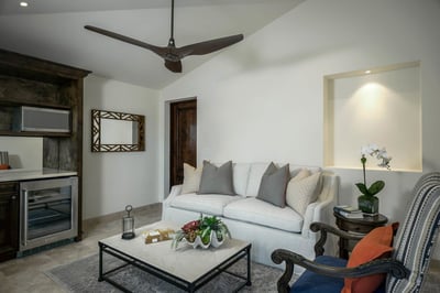 Luxury Villa Photo #9