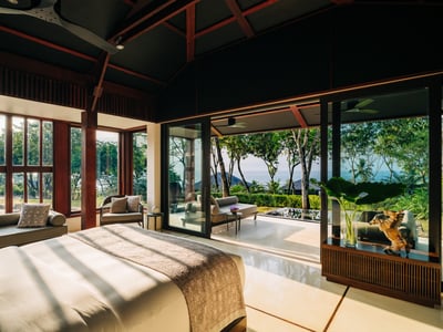 Luxury Villa Photo #32
