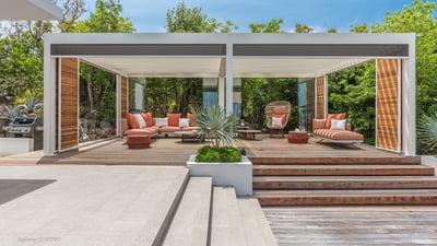 Luxury Villa Photo #14