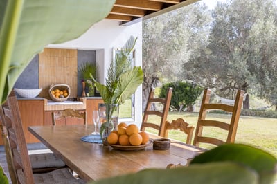 Luxury Villa Photo #23