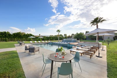 Luxury Villa Photo #12