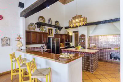 Luxury Villa Photo #19