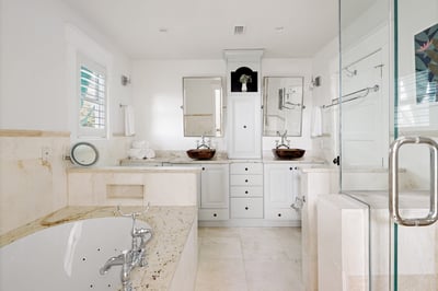 Luxury Villa Photo #28