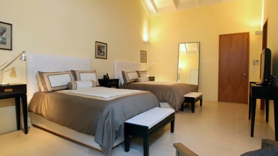 Luxury Villa Photo #18