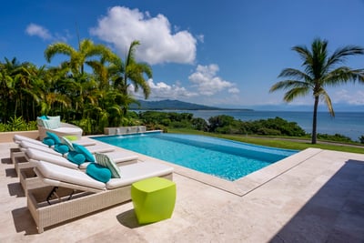 Luxury Villa Photo #8