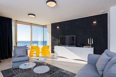Luxury Villa Photo #14