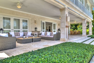 Luxury Villa Photo #8