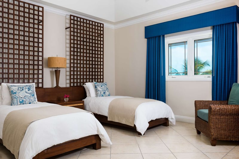 Deluxe 4 BDM Oceanfront Penthouse at Alexandra Resort