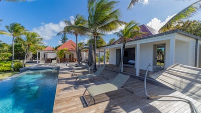 Luxury Villa Photo #2