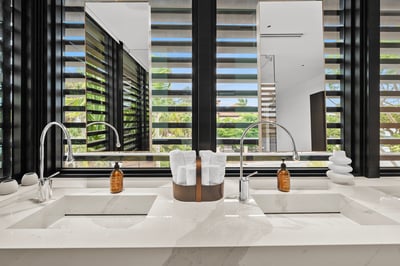 Luxury Villa Photo #29