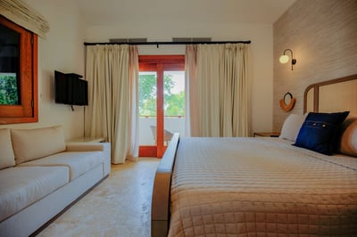 Luxury Villa Photo #25