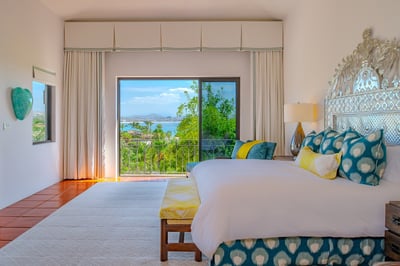 Luxury Villa Photo #37
