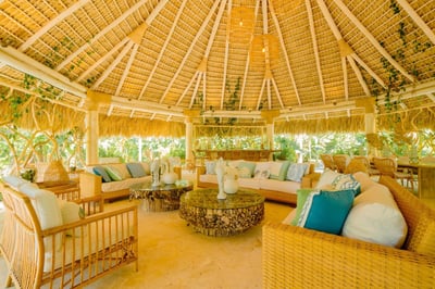 Luxury Villa Photo #18