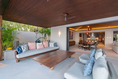 Luxury Villa Photo #25