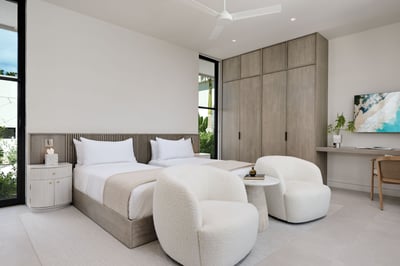 Luxury Villa Photo #34