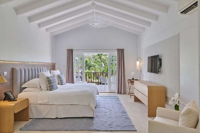 Luxury Villa Photo #4