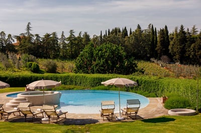 Luxury Villa Photo #4