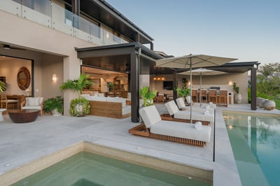 Luxury Villa Photo #8