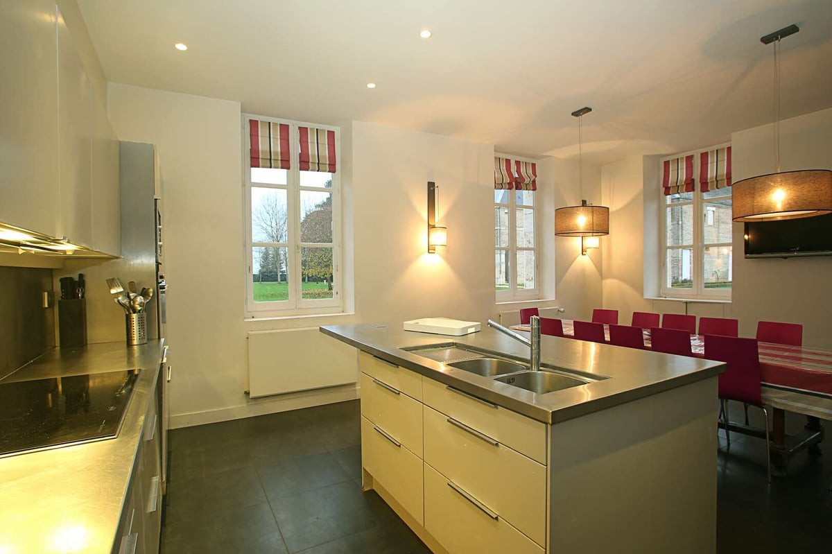 Chateau De Varennes CharetteVarennes, France Rental Escapes