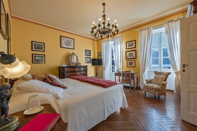 Luxury Villa Photo #37