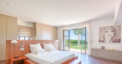 Luxury Villa Photo #21