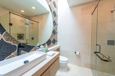 Luxury Villa Photo #30