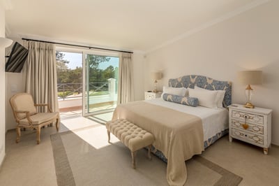 Luxury Villa Photo #17