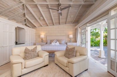 Luxury Villa Photo #45