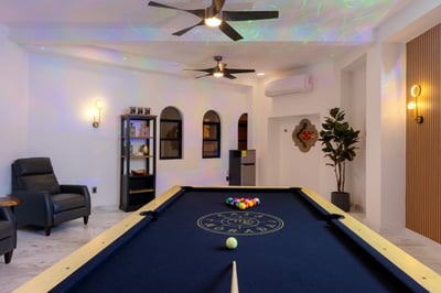 Luxury Villa Photo #27