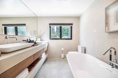 Luxury Villa Photo #42