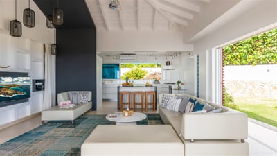Luxury Villa Photo #25