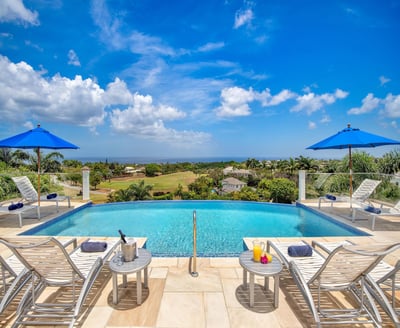 Luxury Villa Photo #3