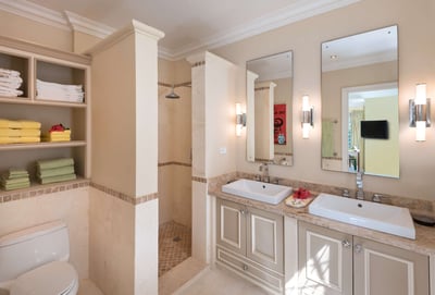 Luxury Villa Photo #21