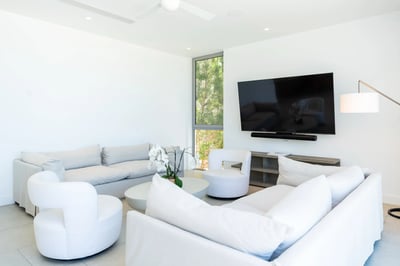 Luxury Villa Photo #11