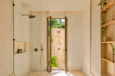 Luxury Villa Photo #18