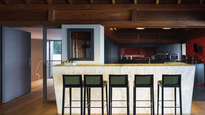 Kitchen & Dining Area