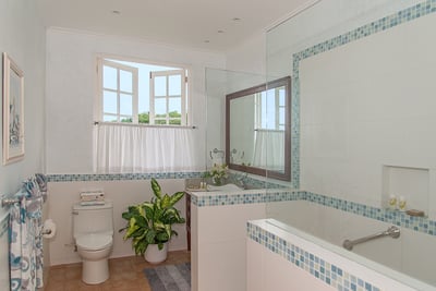 Luxury Villa Photo #22