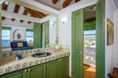 Luxury Villa Photo #27