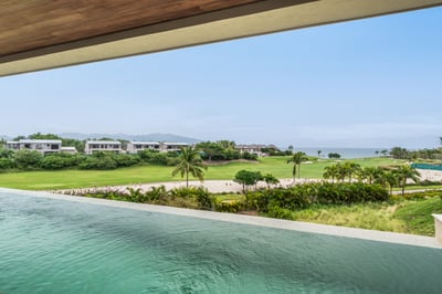 Luxury Villa Photo #3
