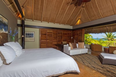 Luxury Villa Photo #24