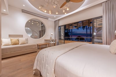 Luxury Villa Photo #39