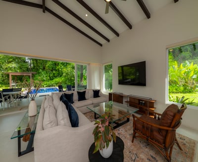 Luxury Villa Photo #25