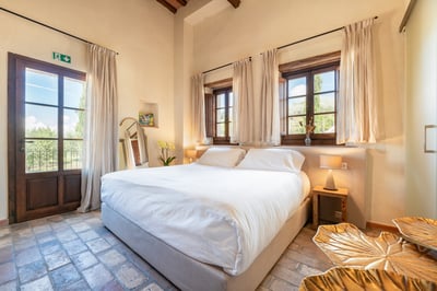 Luxury Villa Photo #34