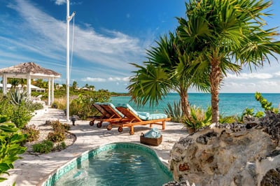 Luxury Villa Photo #3