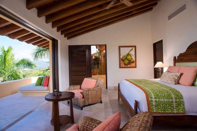 Luxury Villa Photo #14