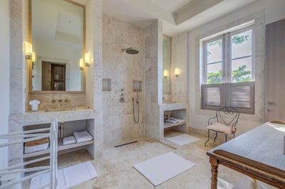 Luxury Villa Photo #50
