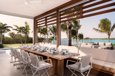 Luxury Villa Photo #15