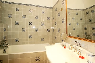 Luxury Villa Photo #38